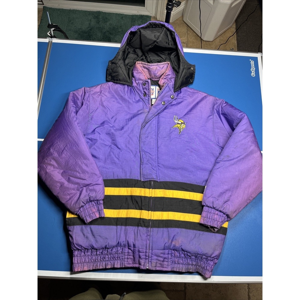 Minnesota Vikings Game Day /Logo 7 purple puffer hooded Jacket Large 14-16 Youth
